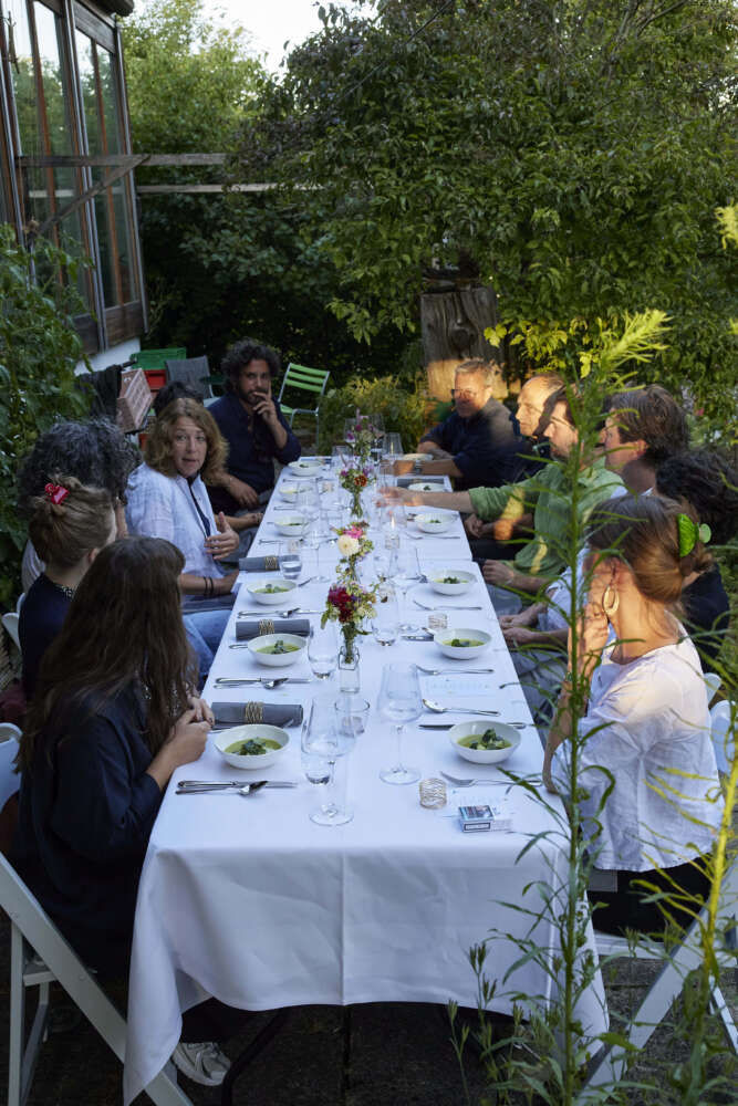 Ein Abend voller Begegnungen, Geschichten und leckerem Essen