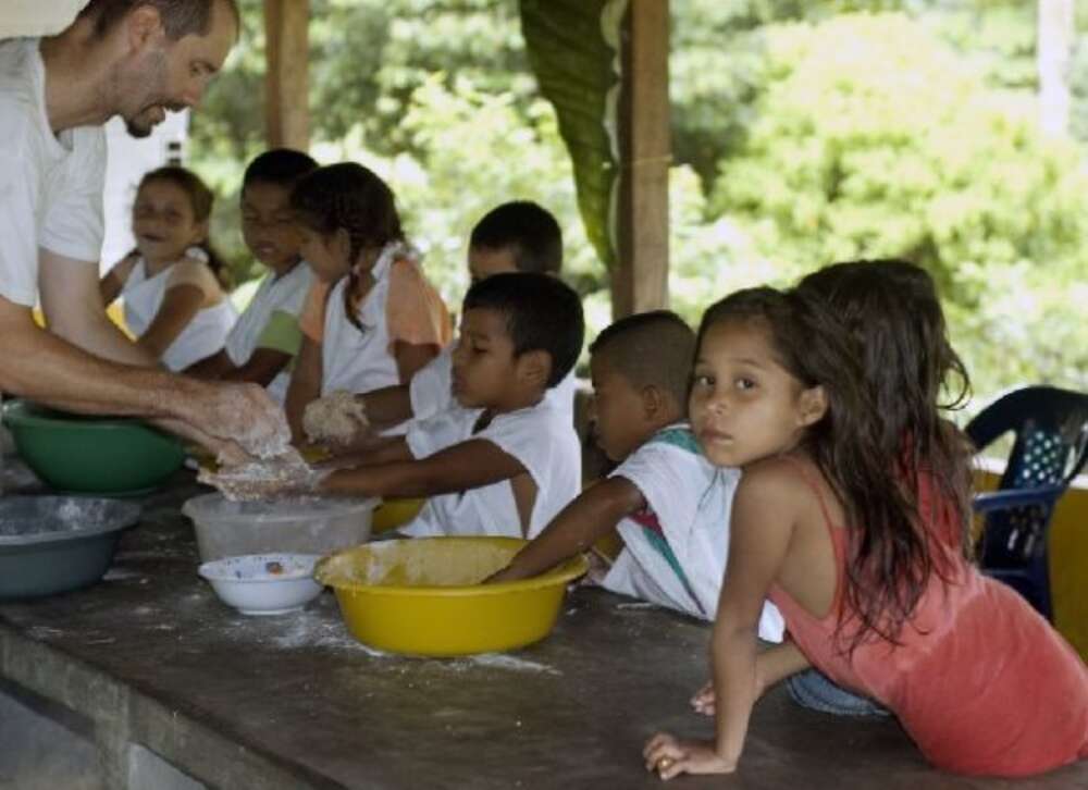 Brot backen mit den Kindern