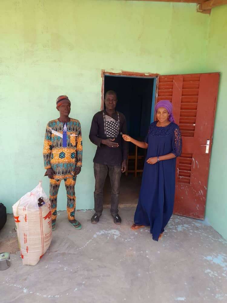 Das Haus auf dem neuen Grundstück in Burkina Faso ist bewohnt