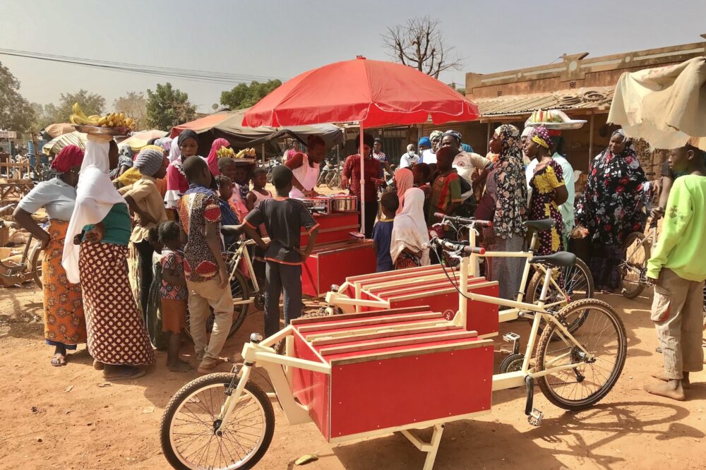 Burkina Faso Restaurant Mobile Markt