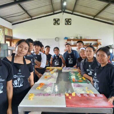 Studienanfang für 25 junge Menschen aus indigenen Gemeinden Ecuadors